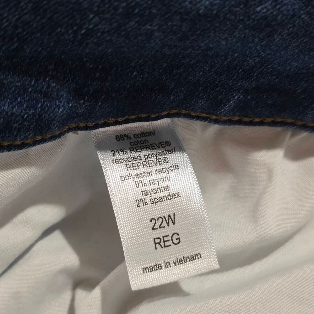 M Jeans by Maurices 22W Curvy High Rise Slim Straight Ankle - Picture 6 of 10